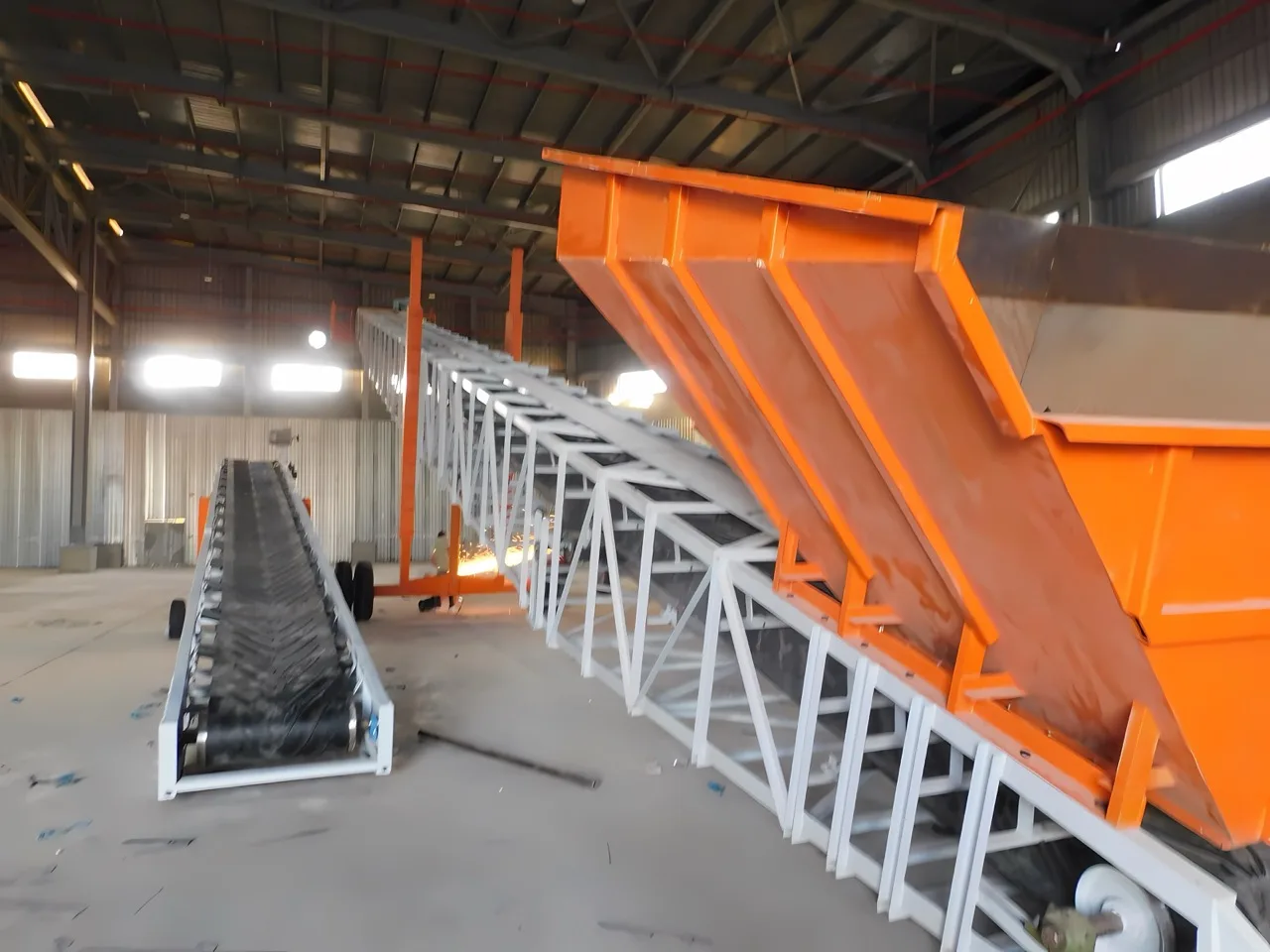 Industrial Conveyor Belt Selection: Belt Type, Width, and TPH Calculation